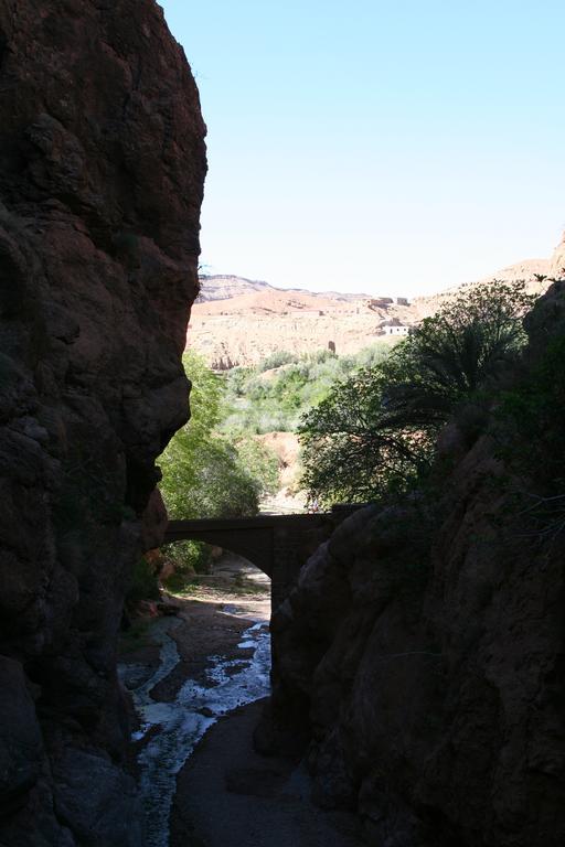 Auberge Le Jardin De La Source Ait Ben Ali Bagian luar foto
