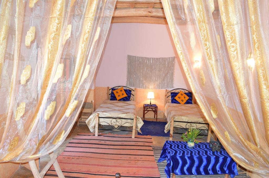 Auberge Le Jardin De La Source Ait Ben Ali Bagian luar foto